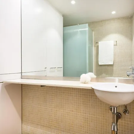 Ola Living Cnd Canuda Apartment Barcelona